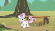 Sweetie Belle sweeping with tail S01E18
