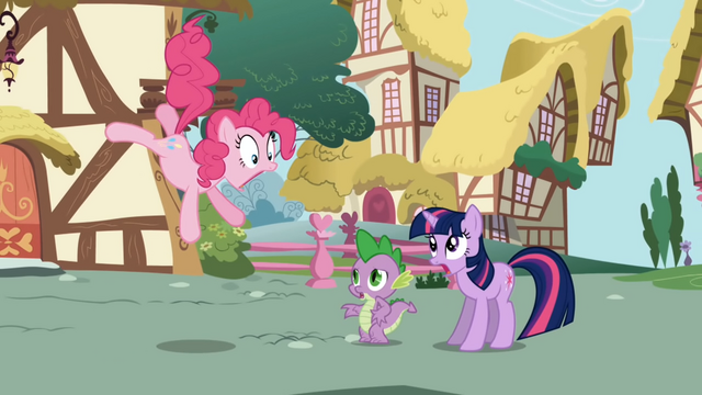 File:Pinkie Pie astonished to see new pony (Twilight) in town S1E01.png