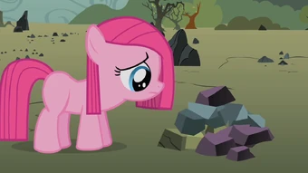 Pinkie Pie My Little Pony Friendship Is Magic Wiki Fandom