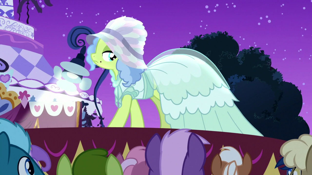 Image Lily Lace's fashion model striking another pose S7E9.png My