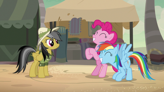 Daring Do, Rainbow Dash et Pinkie heureuses