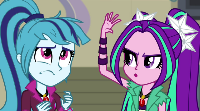 File:Aria smacks Sonata's hair EG2.png