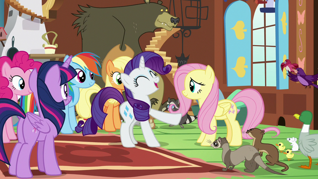 File:Rarity laughing amused S7E5.png