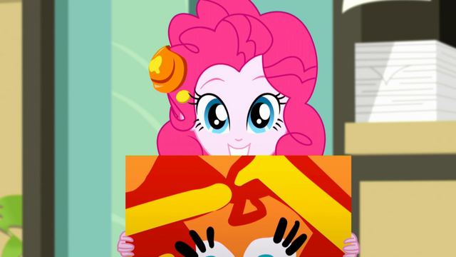 File:Pinkie Pie "I painted you, Sunset!" SS10.png