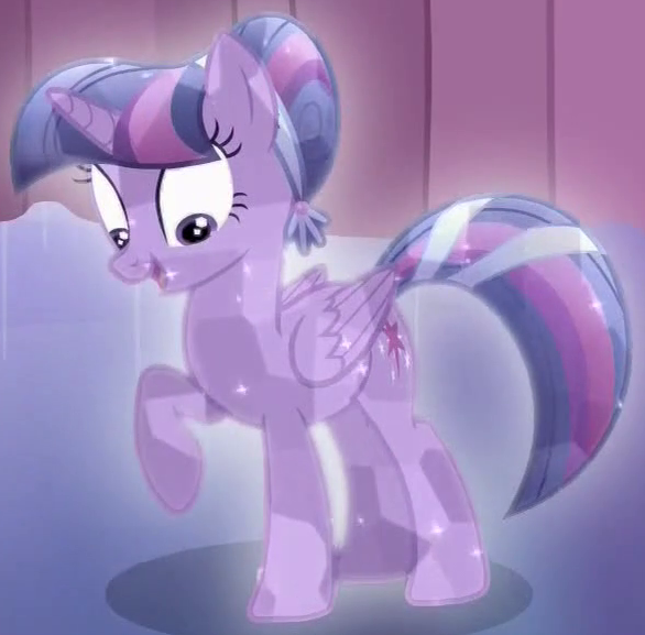 My little pony кристаллы. Искорка Кристальная пони. Кристальная принцесса Твайлайт. Твайлайт Спаркл Кристальная пони. Принцесса Твайлайт Спаркл Кристальная.