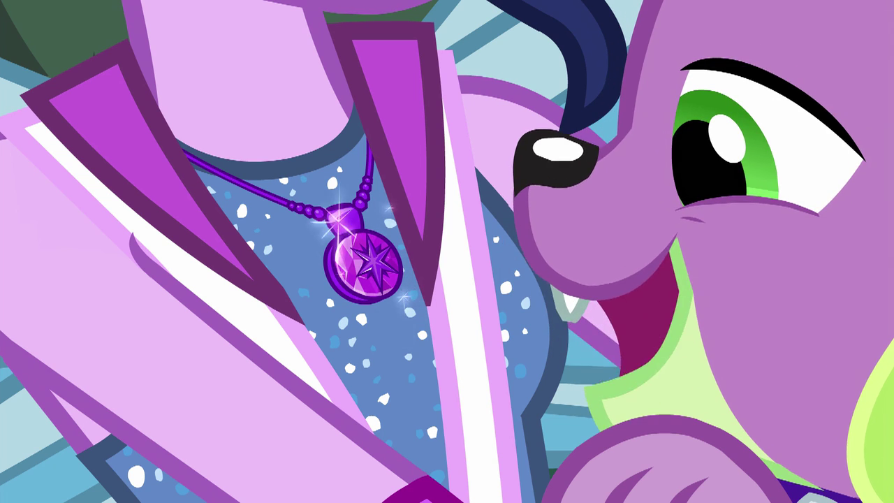 Image - Spike marvelling at Twilight's new necklace EG4 