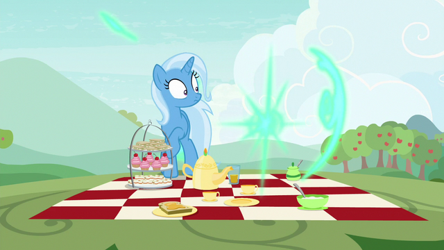 File:Starlight vanishes before Trixie's eyes S9E11.png