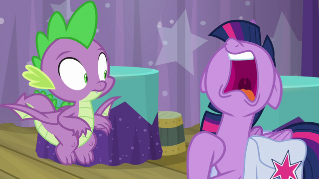 File:Twilight "a Trivia Trot three-peat!" S9E16.png