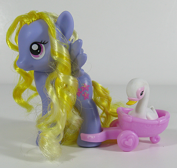 Lily Blossom My Little Pony Friendship Is Magic Wiki Fandom