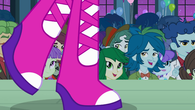 My Little Pony Equestria Girls/Gallery				Fan Feed