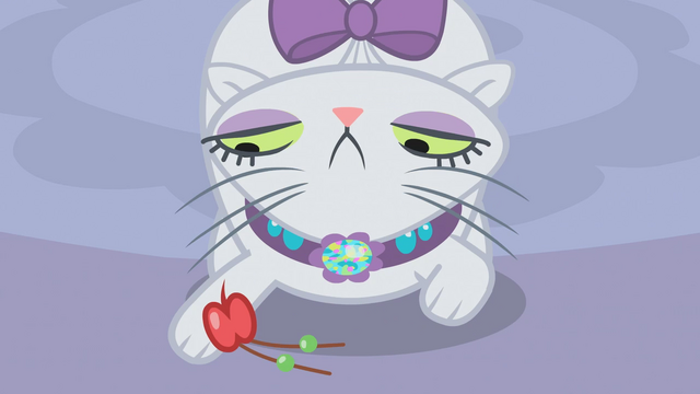 File:Opalescence playing with an apple figure S1E14.png