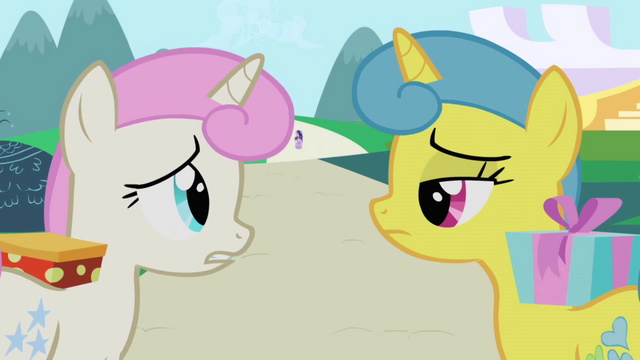 File:Twinkleshine and Lemon Hearts disappointed S1E1.png