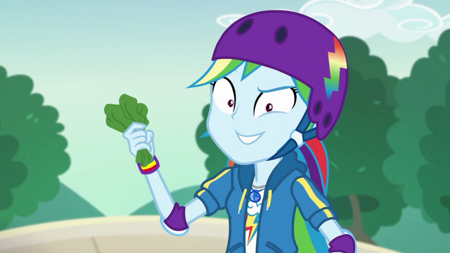 File:Rainbow Dash holding shredded lettuce EGDS32.png