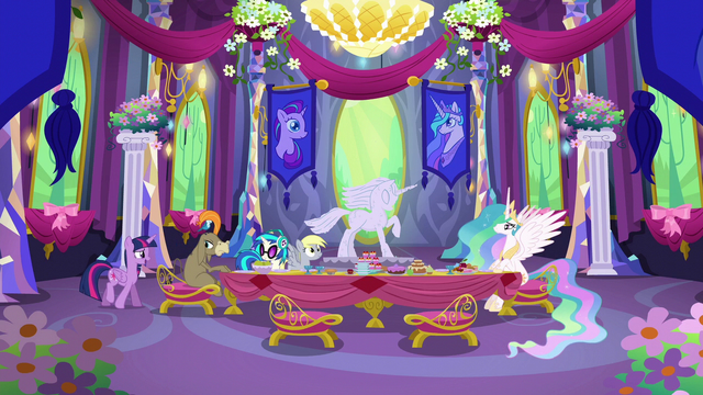 File:Twilight backing out of the party S6E6.png
