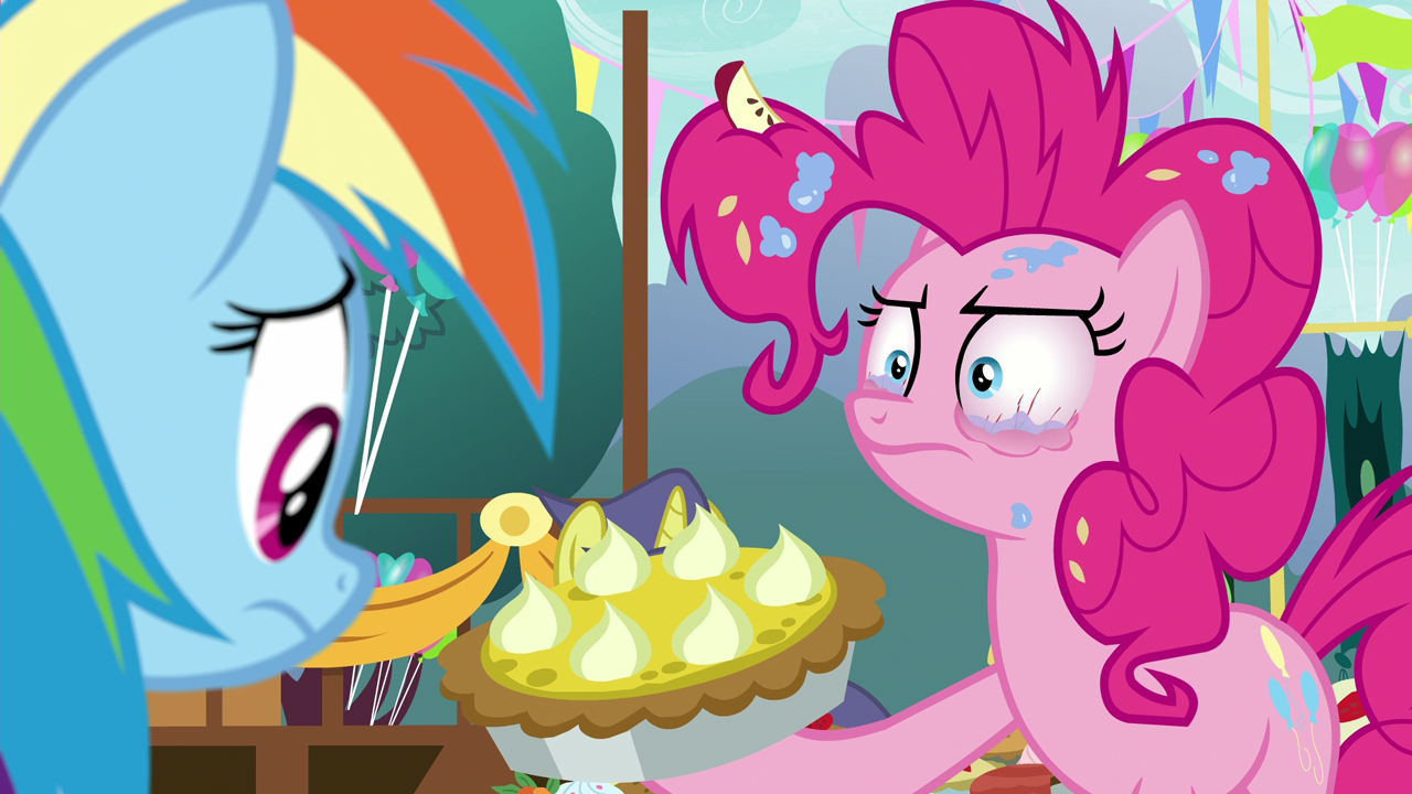 Secrets and Pies  My Little Pony Friendship is Magic Wiki 