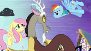 Rainbow Dash accuses Discord -yeah, right!- S4E01