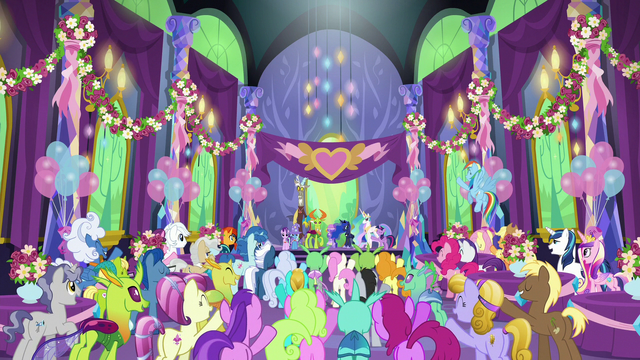 File:Ponies and changelings cheer for the heroes S7E1.png