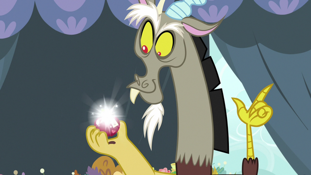 File:Discord using his magic on the apple S9E23.png
