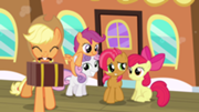 180px-Applejack, CMC and Babs Seed S3E04