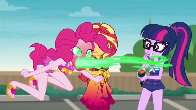 File:Pinkie Pie breathing green fire EGDS13.png