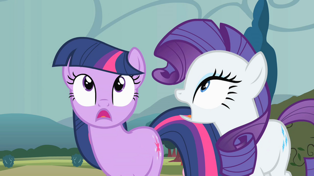 File:TwilightRarity WheresMyHorn S02E01.png