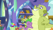 Spike hugging Sludge S8E24