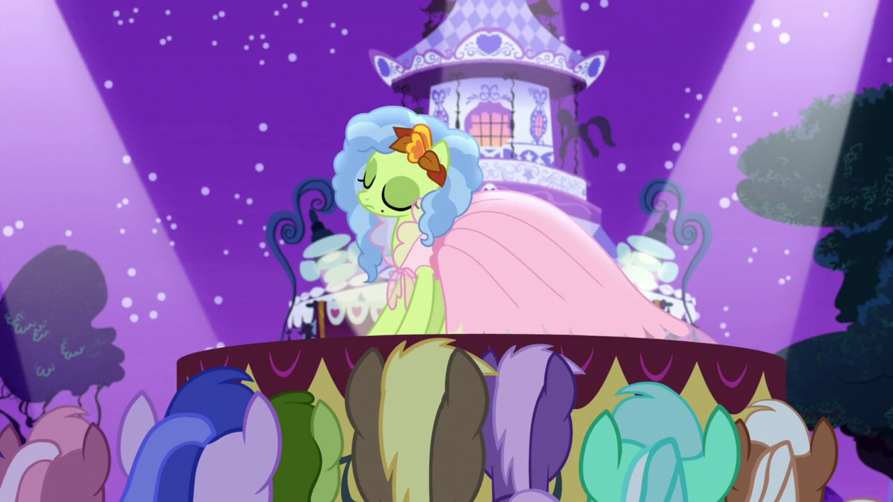 Image Lily Lace's fashion model striking a pose S7E9.png My Little