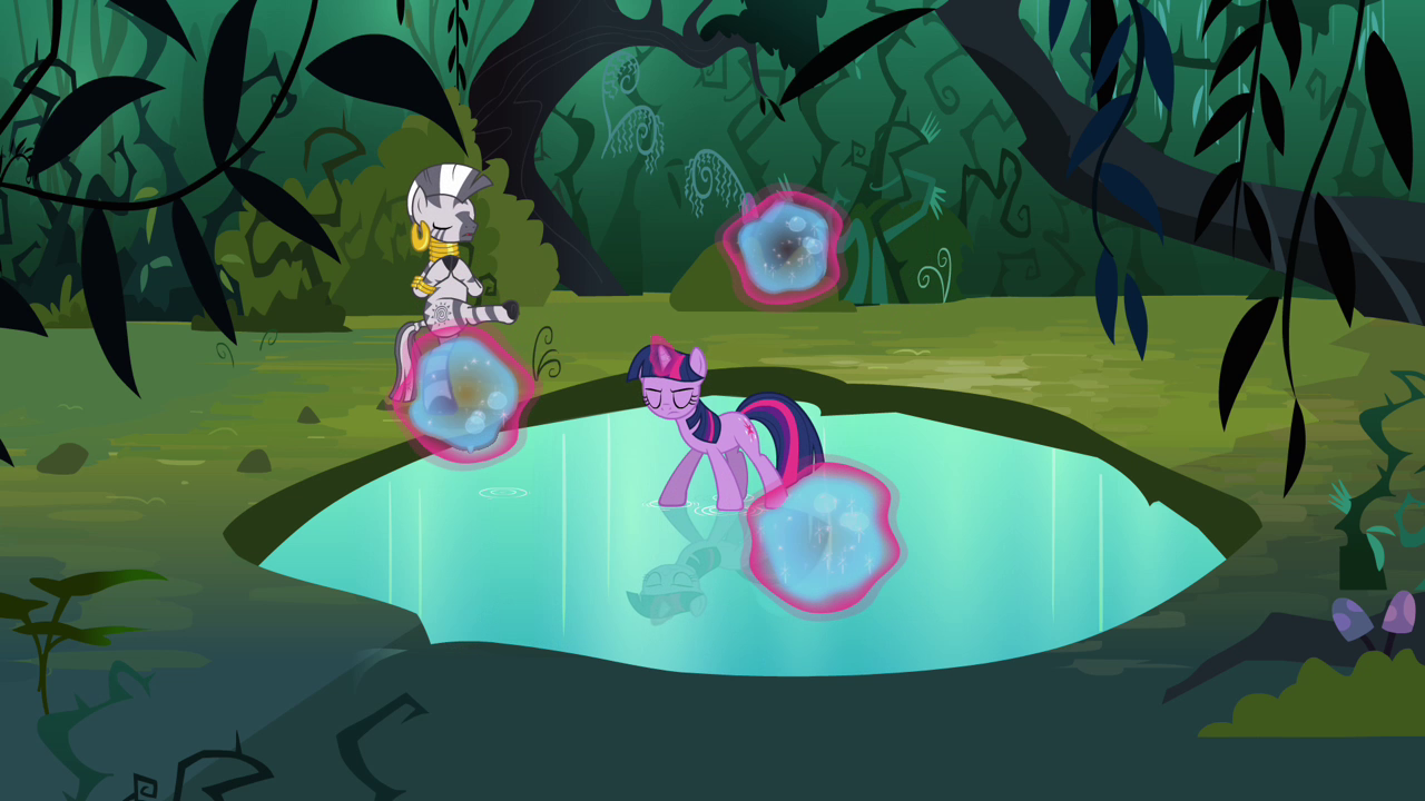 Image - Twilight training bubbles S3E5.png  My Little 