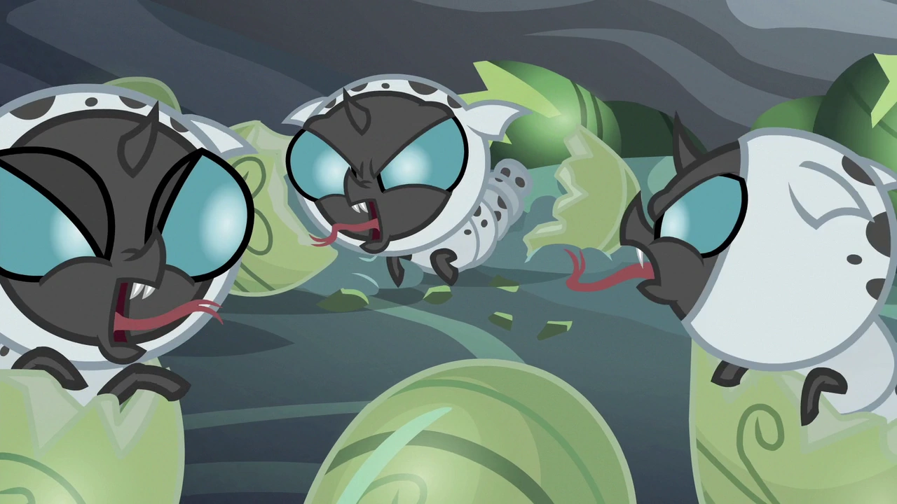 Image - Newborn changelings hiss at each other S6E16.png 