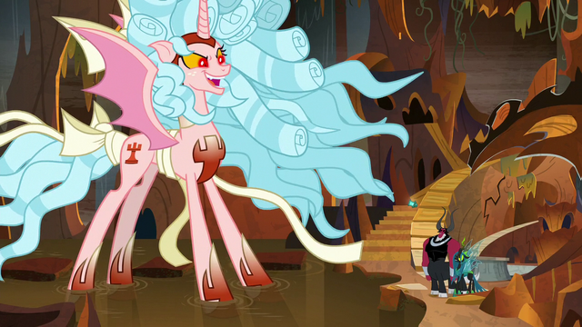 File:Cozy Glow turns into giant chaotic Alicorn S9E24.png