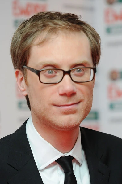 Stephen Merchant | Modern Family Wiki | FANDOM powered by Wikia