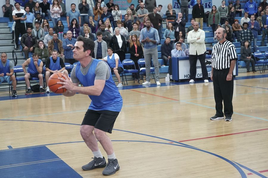 Basketball Modern Family Wiki Fandom