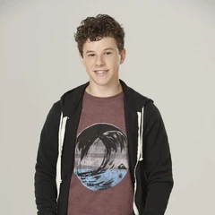 Luke Dunphy | Modern Family Wiki | Fandom