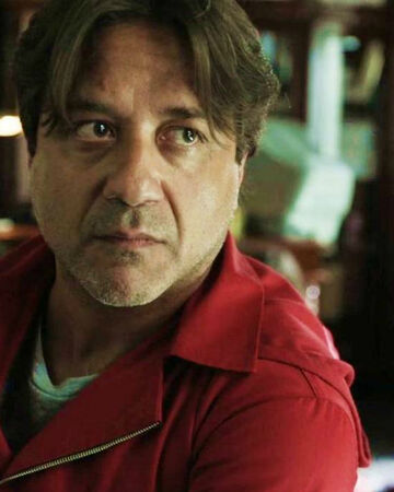 Arturo Roman La Casa De Papel Wiki Arturo Roman Money Heist Wiki Fandom