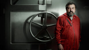 Lacasa De Papel Money Heist Review Indonesia Primerejune