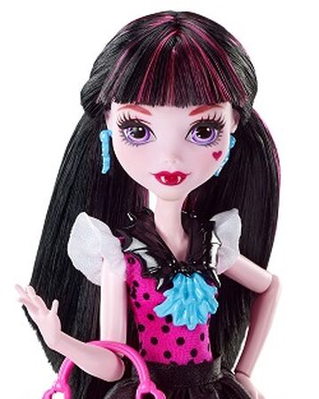draculaura first wave