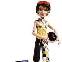 draculaura beach doll
