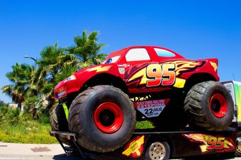 lighting mcqueen monster truck