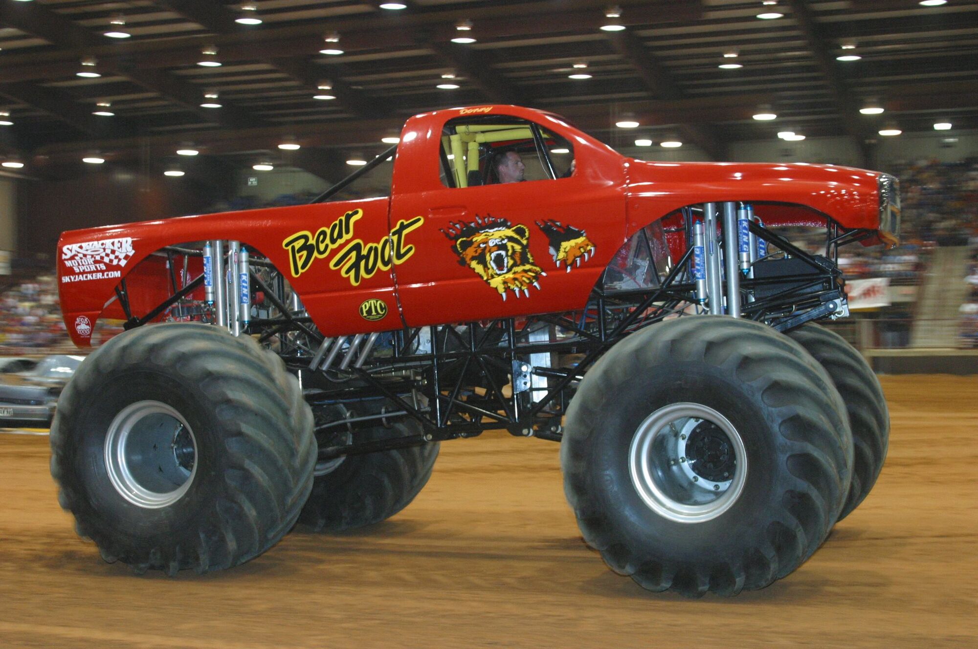Bearfoot (Smith) | Monster Trucks Wiki | Fandom