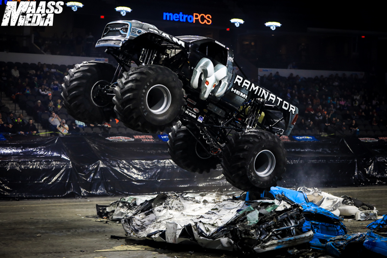 gas powered rc monster truck raminator
