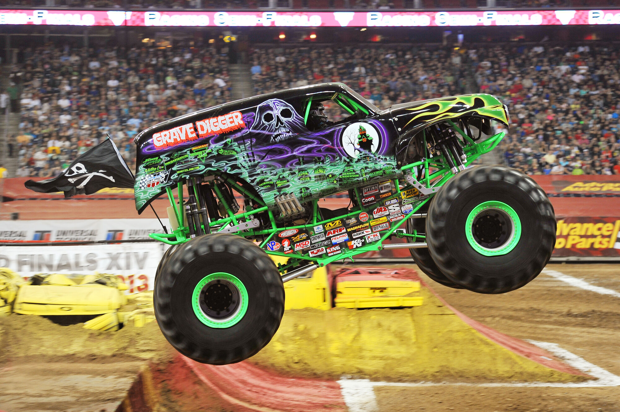 Grave Digger 20 Monster Trucks Wiki Fandom   2000