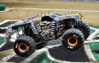 maximum destruction monster truck toy