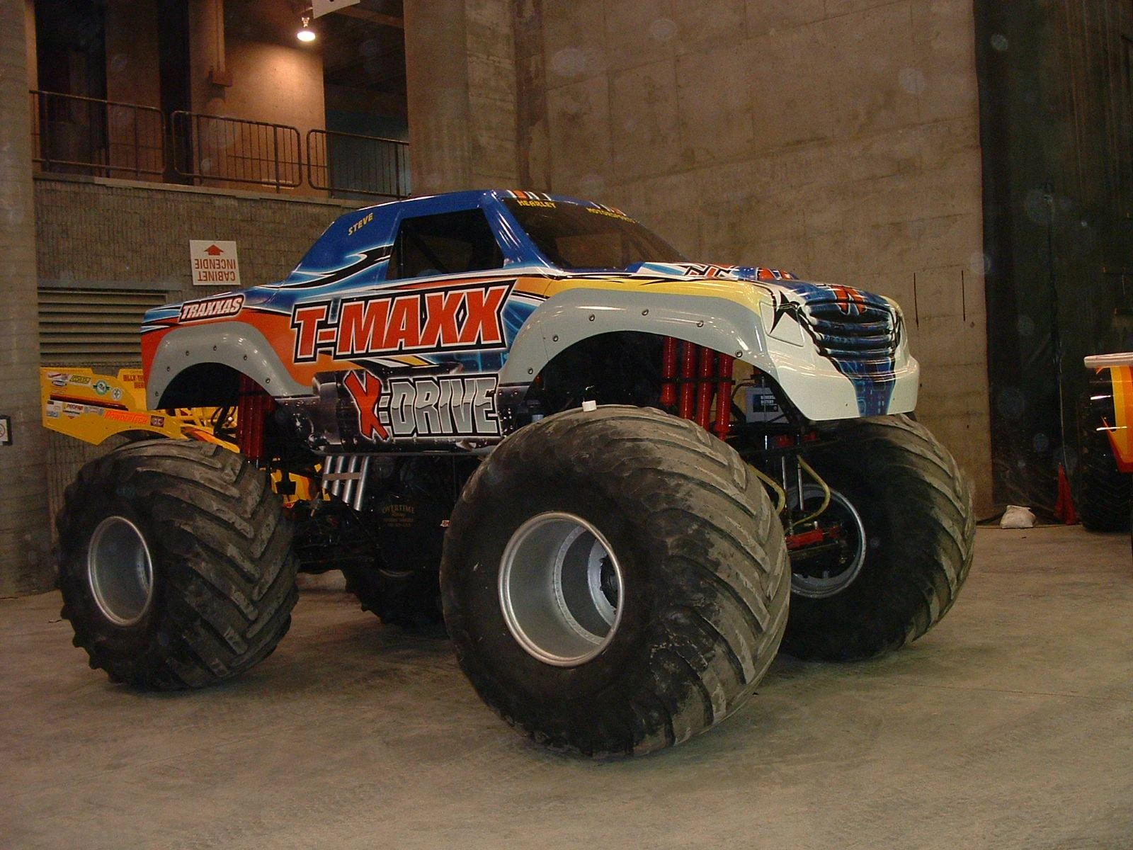 TMaxx X=Drive Monster Trucks Wiki Fandom