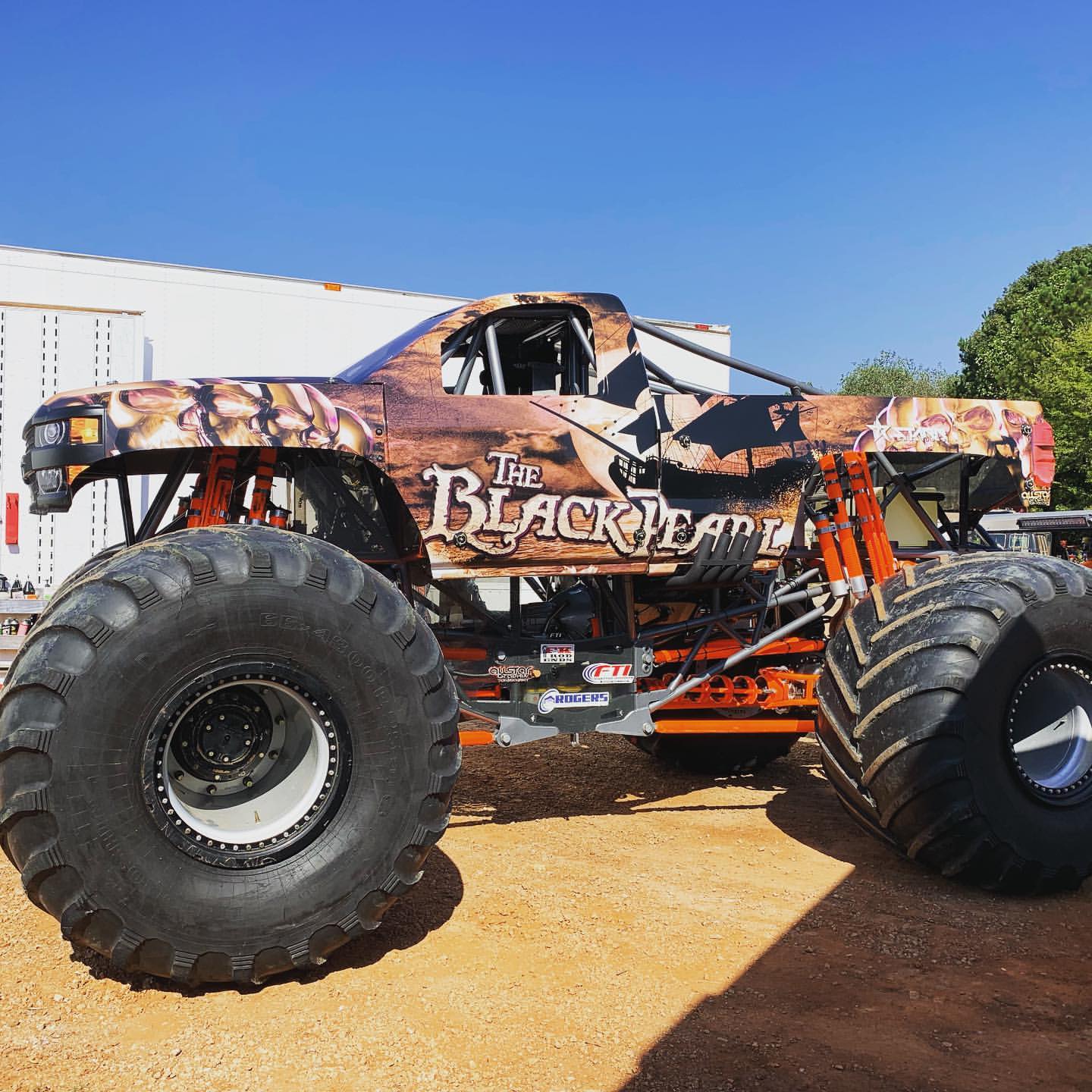 black pearl monster truck toy