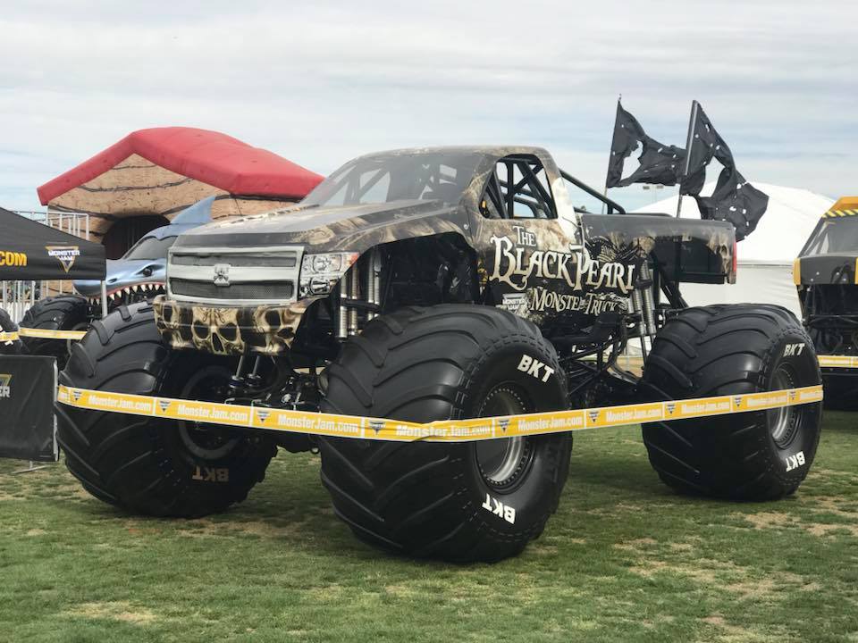 black pearl monster truck toy