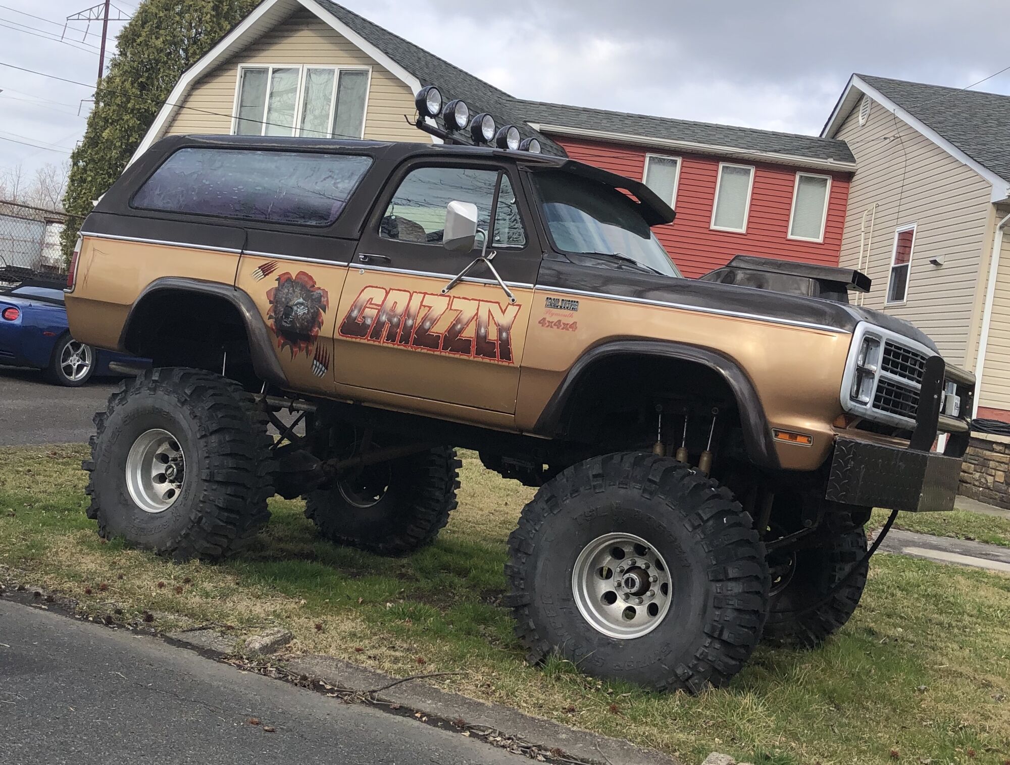 Grizzly Thunder | Monster Trucks Wiki | Fandom