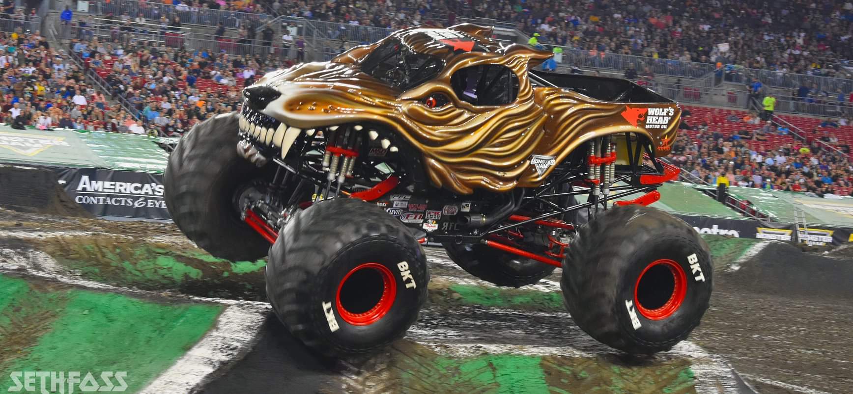 wolf's head monster truck toy