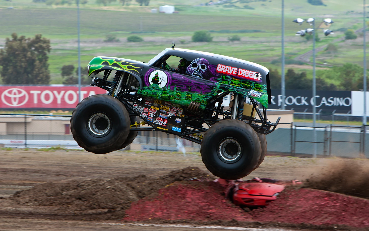 Grave digger машина