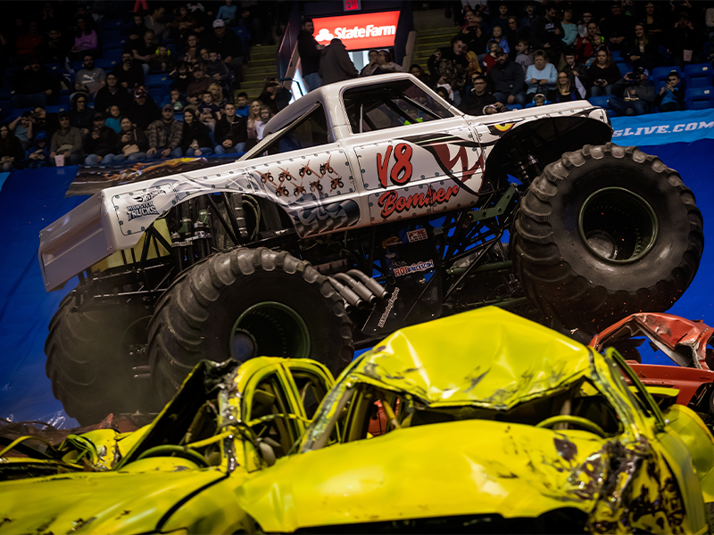 v8 bomber monster truck