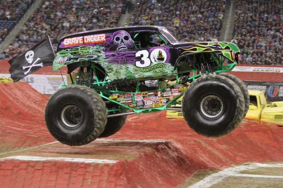 grave digger 30th anniversary toy